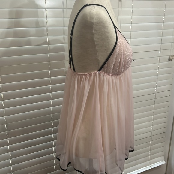 Victoria’s Secret Lingerie Slip - Picture 6 of 11